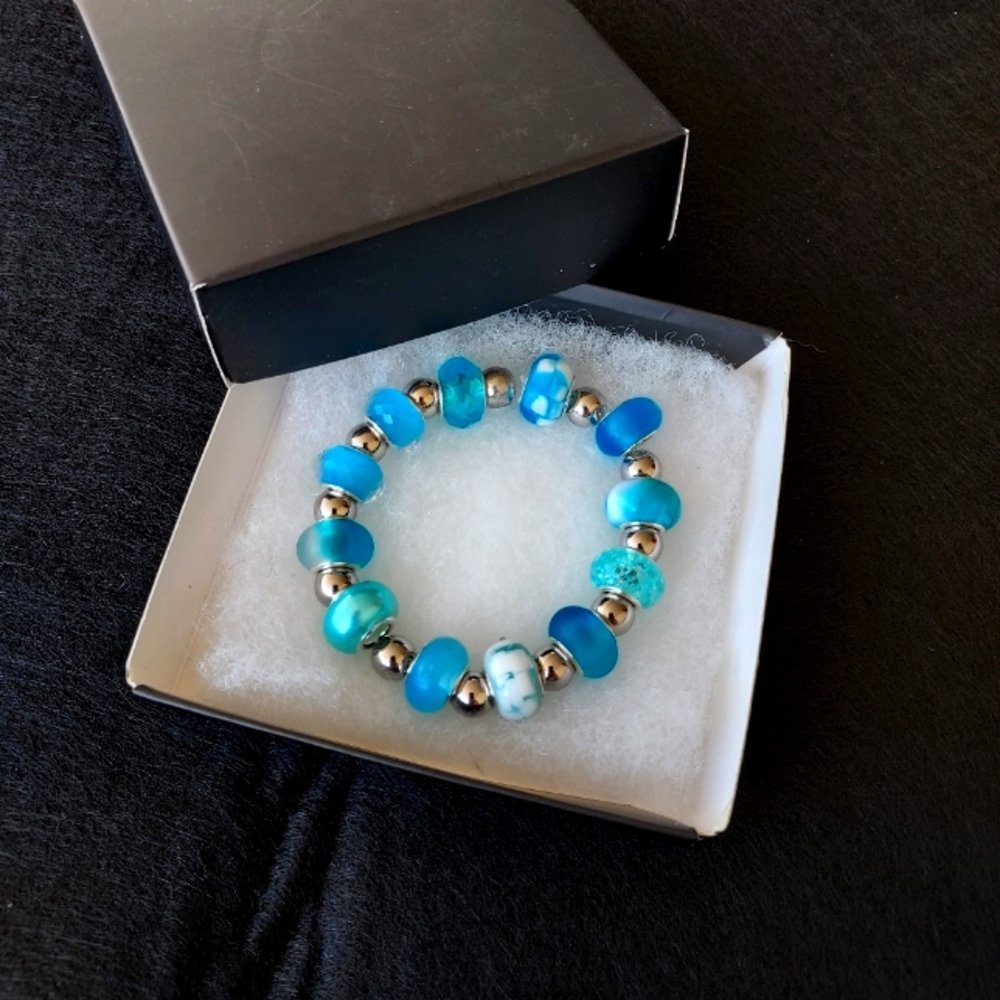 Unique stretchy bracelet